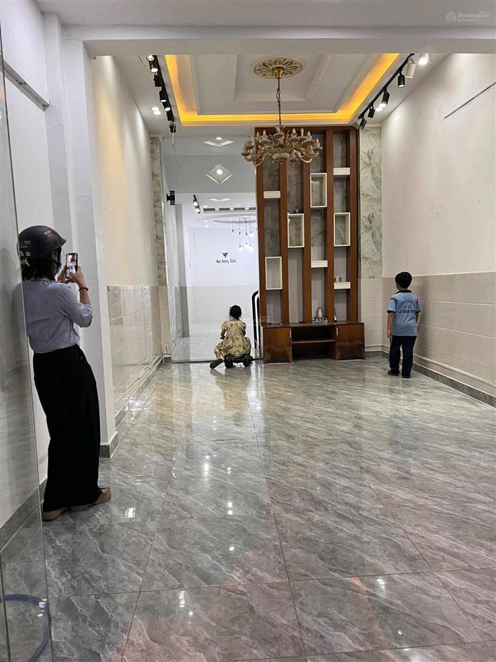 Mặt tiền tân thới hiệp 13  q12  4 tầng  dt 75m2, cn 60m2(4 x 19)  giá 6.96 tỷ