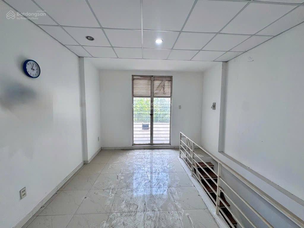 Mặt tiền thạnh xuân 24  75m(4 x 19)  3 tầng chỉ 5,75 tỷ  gần hà huy giáp