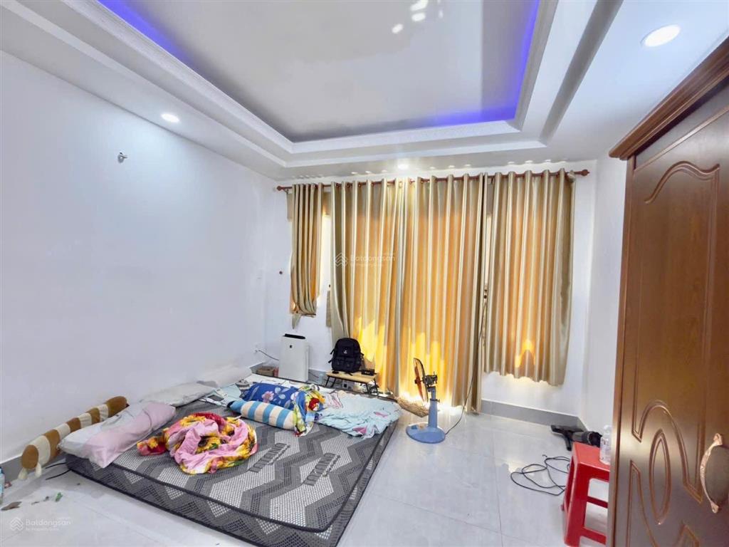Nhà 4 tầng đúc  tân chánh hiệp 25, sát tô ký q12  chỉ 6.4 tỷ