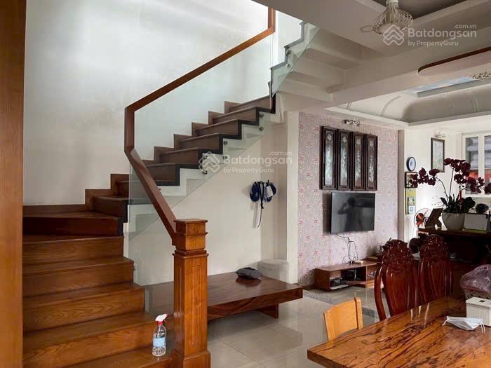 Biệt thự kp3, thạnh xuân  chốt 7 tỷ gấp  gần hà huy giáp  dt 6.5 x 16.5m  cn 105m2