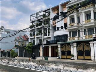 Mặt tiền kênh hà huy giáp, q12  2 tầng  74m2( 4m x 18,5m)  giá 5.5 tỷ  sầm uất ngày đêm