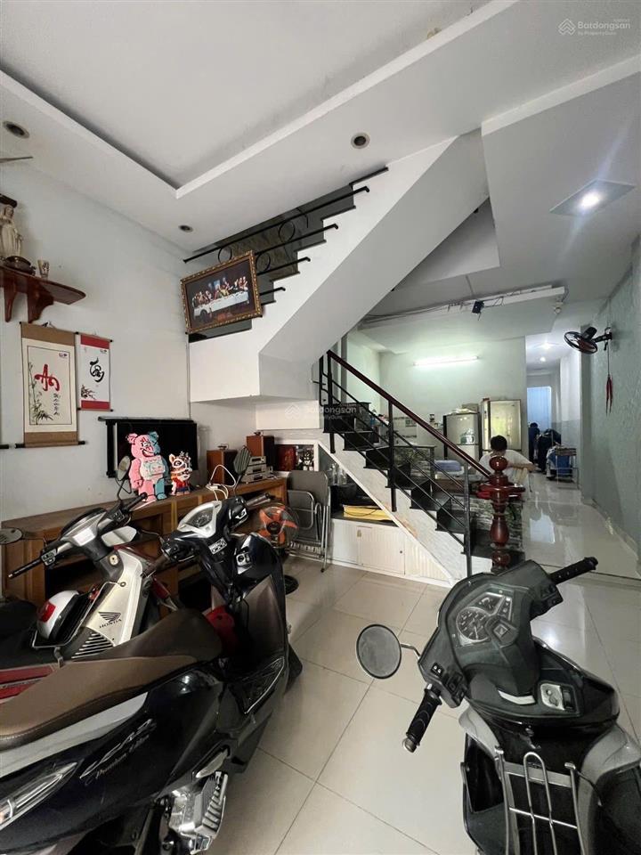 Bán nhà 2 tầng  80m2(4 x 20) chỉ 5.99 tỷ  đông hưng thuận, q12  ngay cầu tham lương