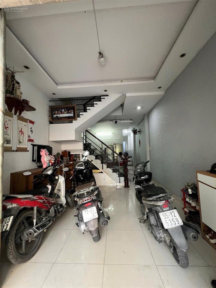 Bán nhà 2 tầng  80m2(4 x 20) chỉ 5.99 tỷ  đông hưng thuận, q12  ngay cầu tham lương