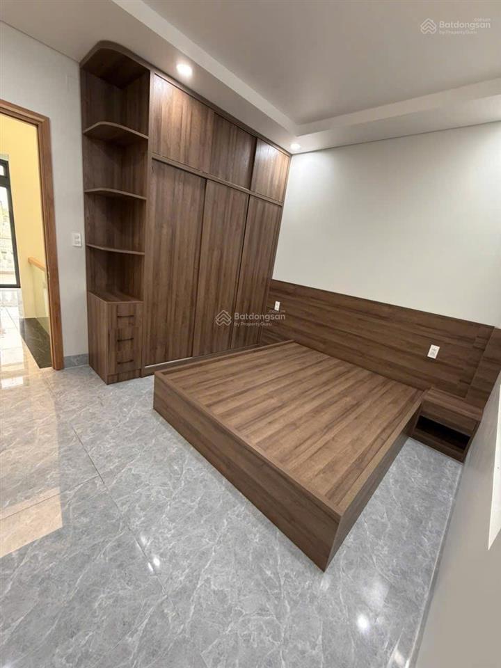 Nguyễn văn quá, đông hưng thuận 3 tầng  60m2(5 x 12)  giá 5,45 tỷ