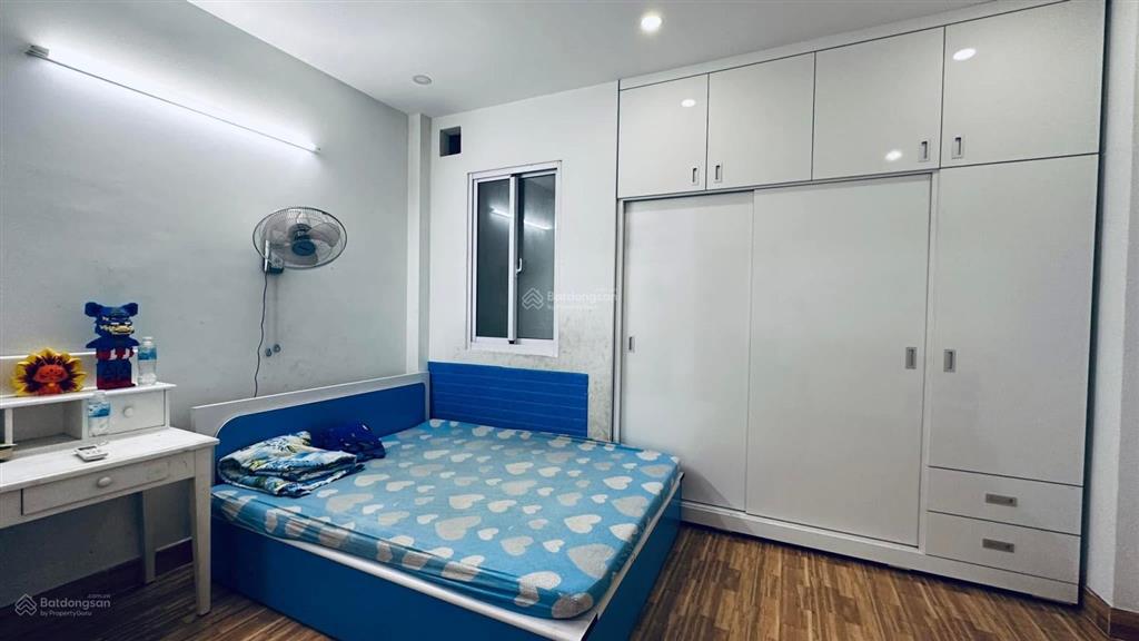 Nhà 182 hà huy giáp, giáp ranh gò vấp  đúc 4 tầng  khu cao cấp 7.x tỷ