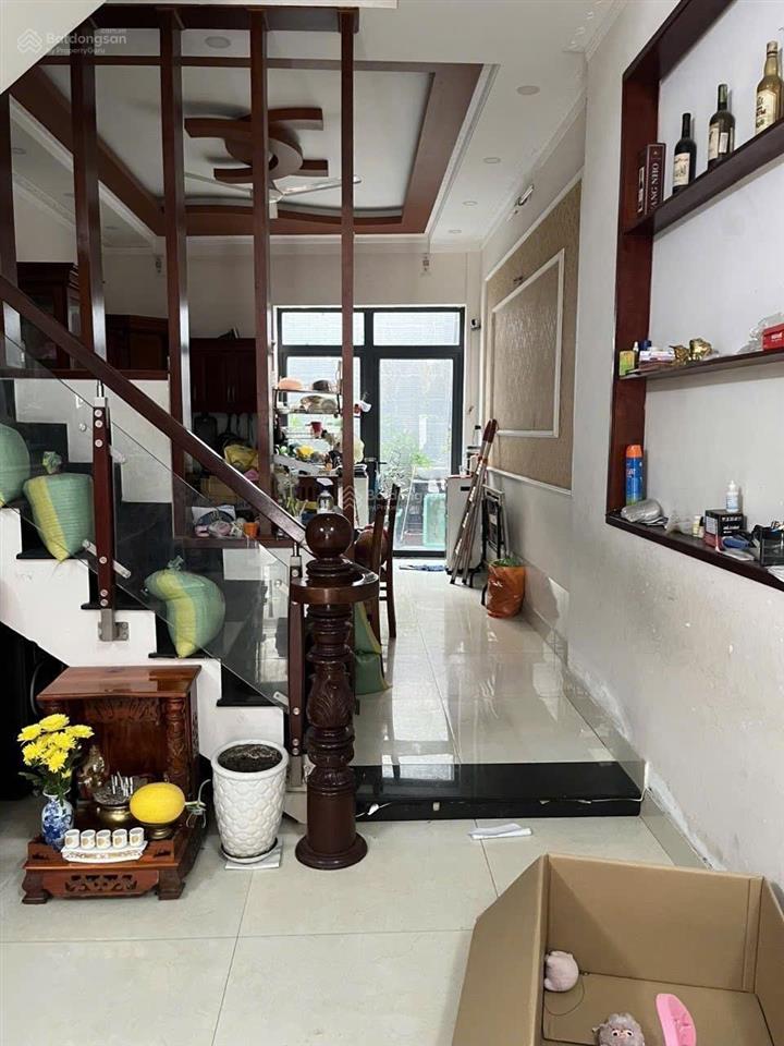 Thạnh xuân 33, q12  68m(4 x 17)  5 tầnggiá mới 5.45 tỷ  gần hà huy giáp, cao đẳng điện lực