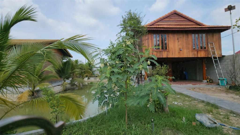 Cần cho homestay đã đầu tư hoàn chỉnh 98% 9 phòng 10 nhà wc