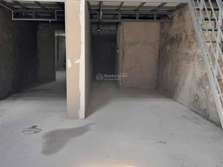 Cần cho thuê nhà kho 300m² mặt tiền đường 1022 hà huy giáp quận 12