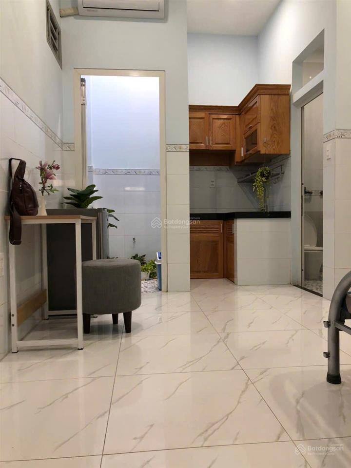 Cần cho thuê căn hộ dịch vụ full nội thất cực kỳ mới cực kỳ đẹp ở đường hoàng hoa thám