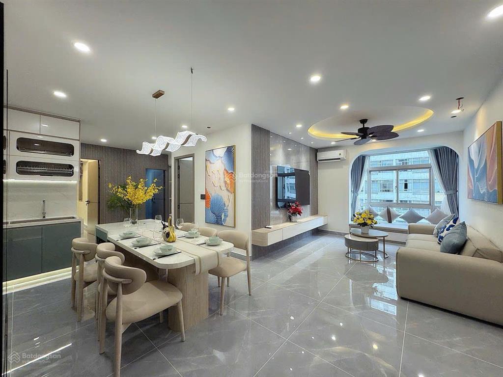 Bán căn hộ sky garden 1 3pn2wc88m2 full nội thất cao cấp như hình.  0911 090 *** em huân