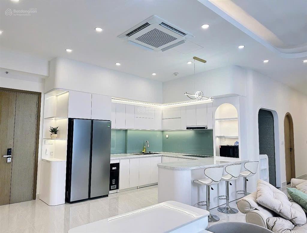 Penthouse river panorama 210m2  view sông siêu đẹp  full nội thất cao cấp.  0911 090 *** em huân