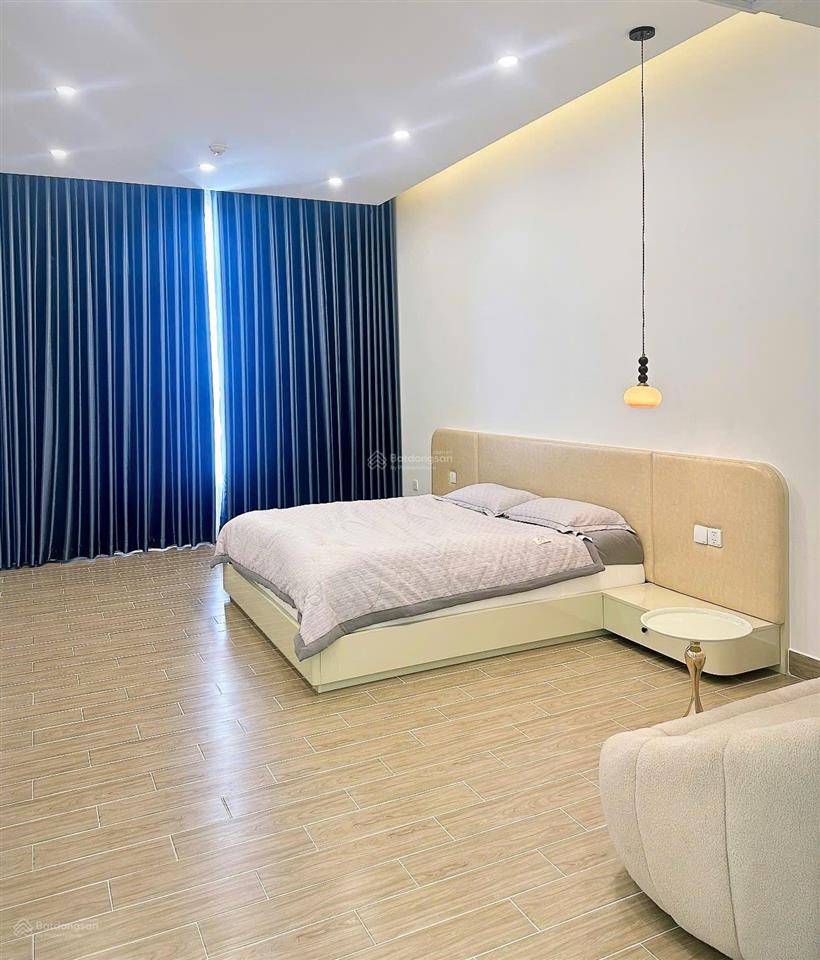 Penthouse river panorama 210m2  view sông siêu đẹp  full nội thất cao cấp.  0911 090 *** em huân