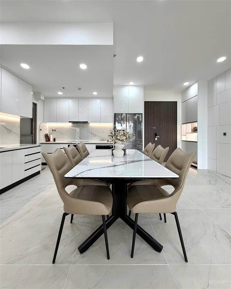 Cho thuê căn hộ the aurora phú mỹ hưng, 2pn2wc, nhà mới 100% giá chỉ 22tr/ tháng,  0911 090 ***