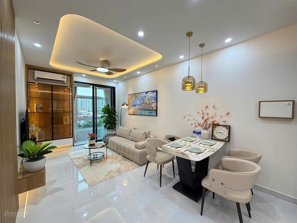 Cần bán nhanh căn hộ sky garden, pmh, q7 nhà đẹp, mới 100%.  0911 090 *** em huân