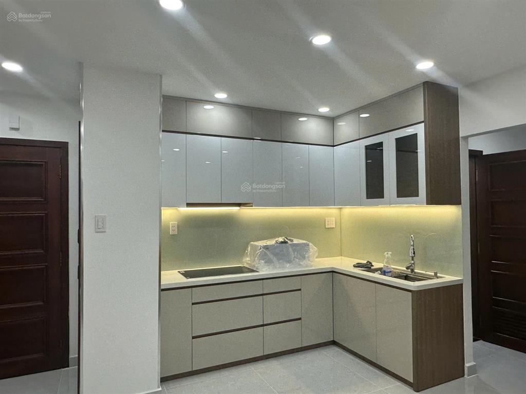 Chính chủ cần bán ch new saigon 3pn3wc (2pn master) 126m² view đông nam,  0911 090 *** em huân