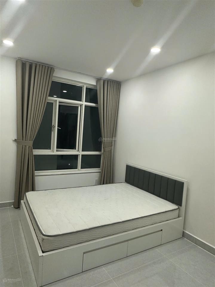Chính chủ cần bán ch new saigon 3pn3wc (2pn master) 126m² view đông nam,  0911 090 *** em huân