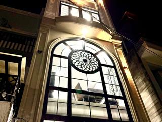 Siêu phẩm lô góc 56.3m2x5t vị trí đẹp, sẵn thang máy, kinh doanh đỉnh phố hồ sen, hp, giá siêu tốt