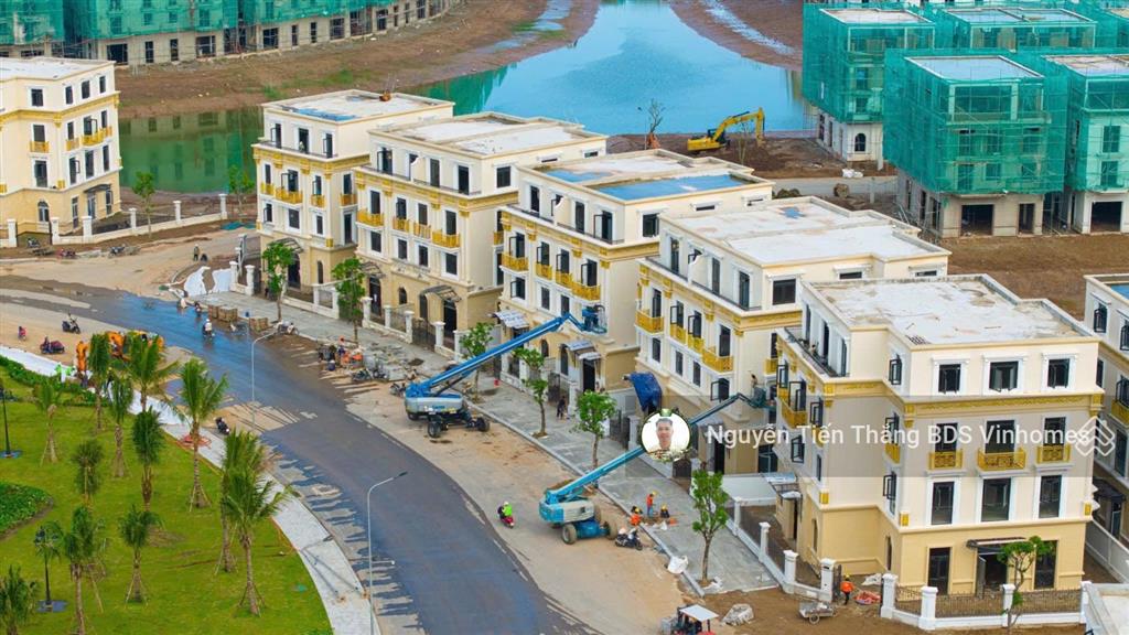 Bán biệt thự song lập phân khu hoàng gia diện tích đất 180m2, mt rộng 9m tại vinhomes royal island