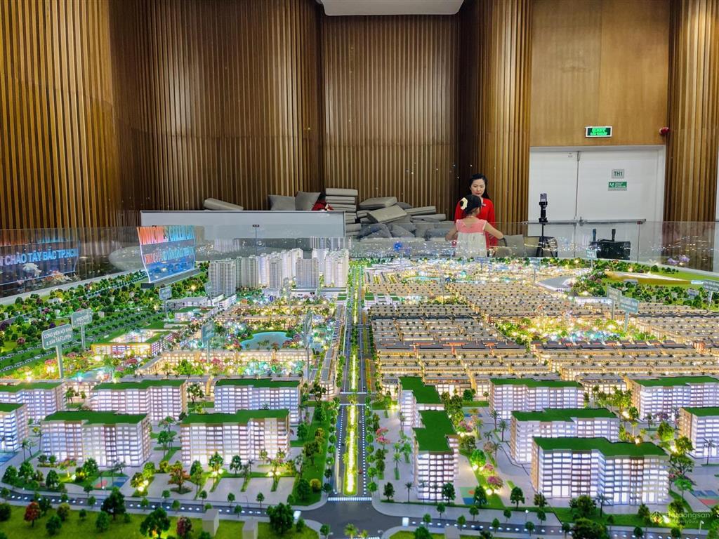 Cần bán siêu phẩm liền kề 90m2, mặt tiền rộng 7,5m xây 4t tại kđt vinhomes  vốn chỉ cần 607 triệu