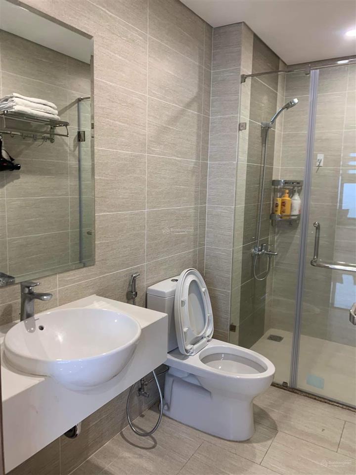 Chính chủ cho thuê căn hộ 2pn+ 64m2 tòa nhà s102 vin smart city, căn góc, full đồ rất đẹp