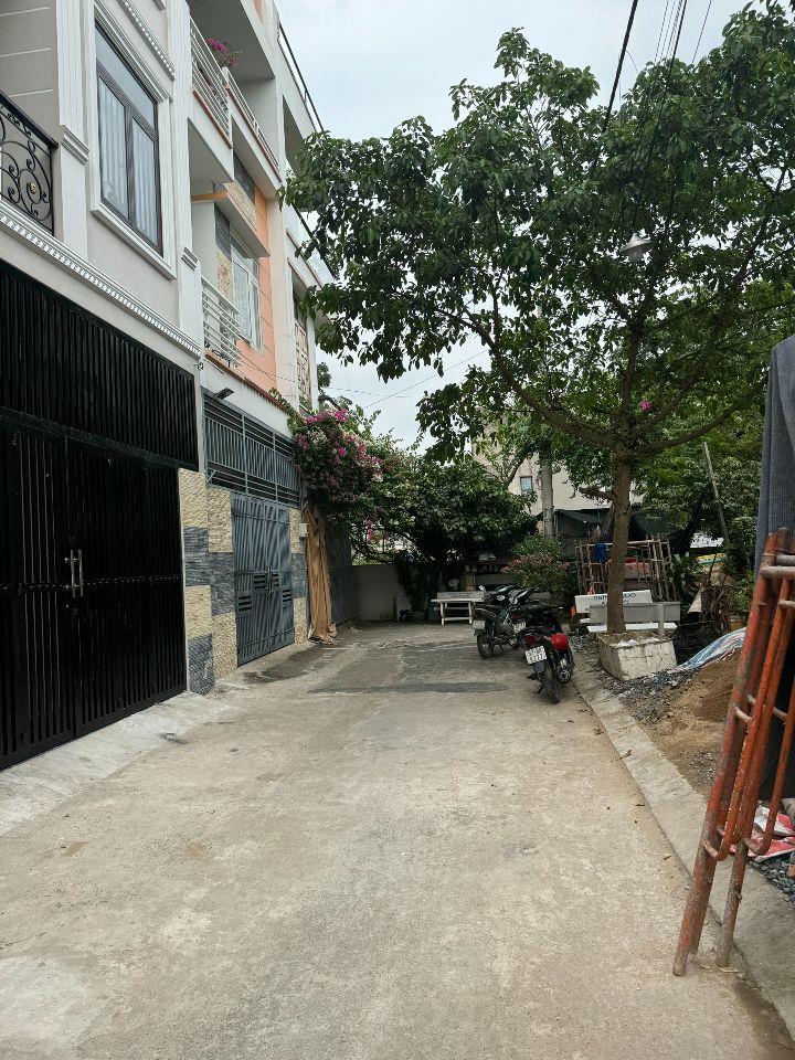 BÁN LÔ ĐẤT HẺM ÔTO ĐƯỜNG CÂY KEO THỦ ĐỨC NGANG 6M
