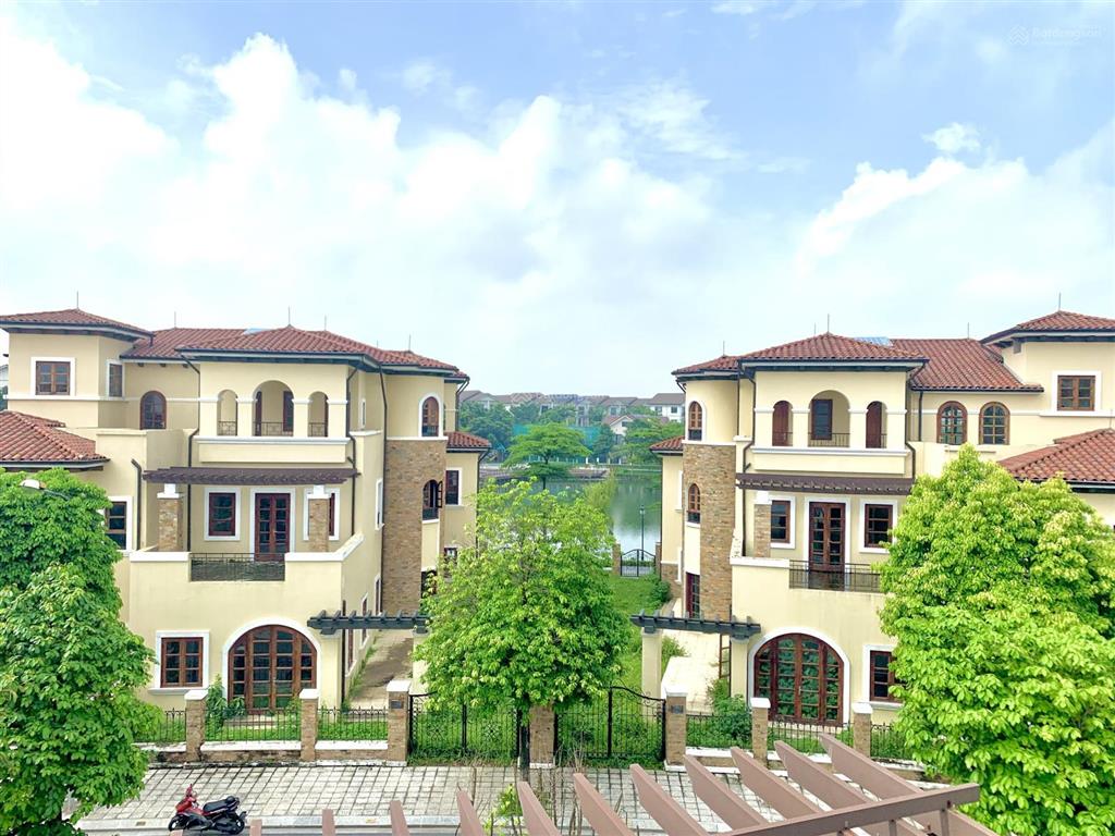 Nợ bank chủ nhà cần bán gấp căn biệt thự góc vista lago nam an khánh khu hồ lớn giá cực tốt.