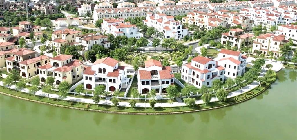 Nợ bank chủ nhà cần bán gấp căn biệt thự góc vista lago nam an khánh khu hồ lớn giá cực tốt.