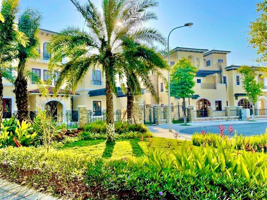 Nợ bank chủ nhà cần bán gấp căn biệt thự góc vista lago nam an khánh khu hồ lớn giá cực tốt.