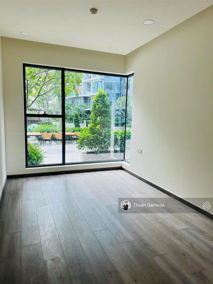 Bán căn 2pn tầng trệt dt 96m2 giá 8,2 tỷ (tặng ô đậu xe hơi)  diamond centery celadon city