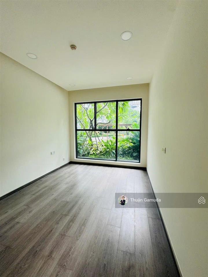 Bán căn 2pn tầng trệt dt 96m2 giá 8,2 tỷ (tặng ô đậu xe hơi)  diamond centery celadon city
