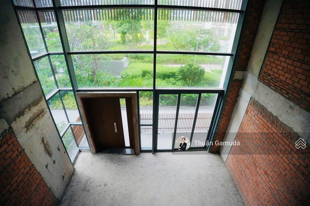 Bán nhanh  căn góc the glen 5x19m (dt lớn) giá 33 tỷ
