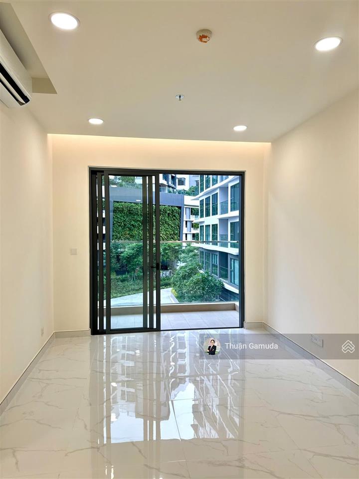 Giá 8.4tỷ trả dãn 3năm, căn 96m2 2pn+1 hướng đn, tầng trung, diamond centery celadon city