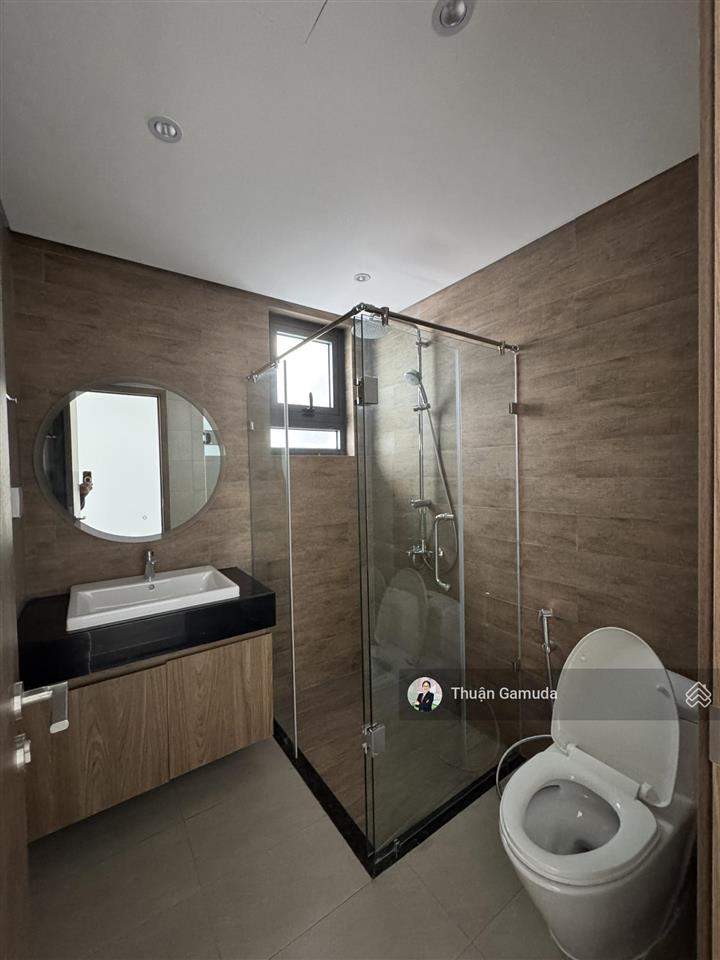 Bán căn 2pn diamond alnata plus  trả dãn 3 năm  giá 7.9tỷ có kèm ô xe định danh tầng hầm