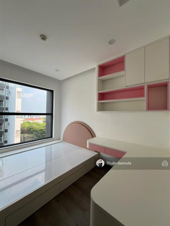 Bán căn 2pn 2wc nội thất đẹp, view đại lộ  diamond alnata plus giá 7.59tỷ nhận nhà, tặng ô carpark