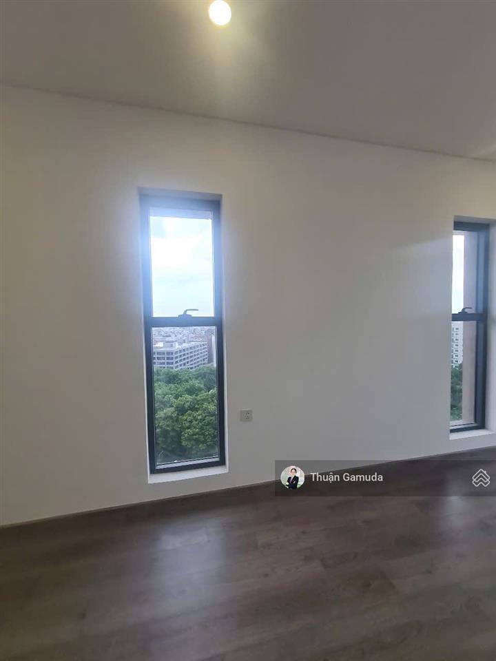 Bán gấp căn 141m2  3pn+1 kho  diamond brilliant celadon city giá 9.5tỷ, có ô xe, còn thương lượng