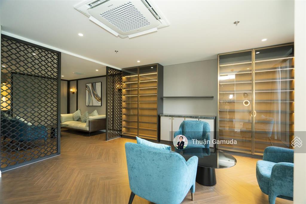 Căn góc 3pn (loại bancol dài), tầng cao view rừng cây xanh giá 10,5 tỷ  diamond centery