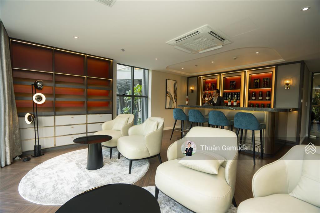 Căn góc 3pn (loại bancol dài), tầng cao view rừng cây xanh giá 10,5 tỷ  diamond centery