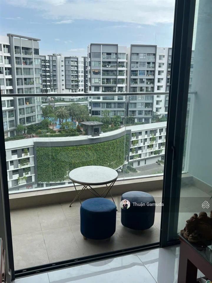 View trực diện hồ bơi  c4  căn 96m2 (2pn+, 2wc) giá 8,5tỷ  diamond centery