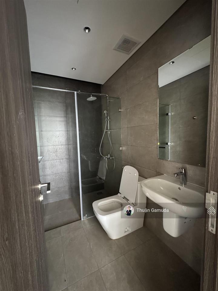 Bán gấp căn 2pn + 1 (96m2) diamond centery, h. đông nam  chỉ 8,2tỷ (còn thương lượng)