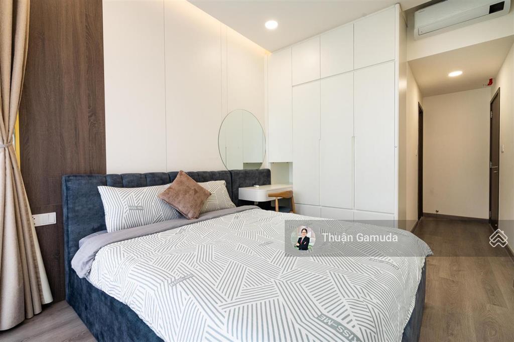 View hồ bơi  căn 3pn 3wc thanh toán 3,99tỷ nhận nhà  full nội thất đẹp  diamond centery