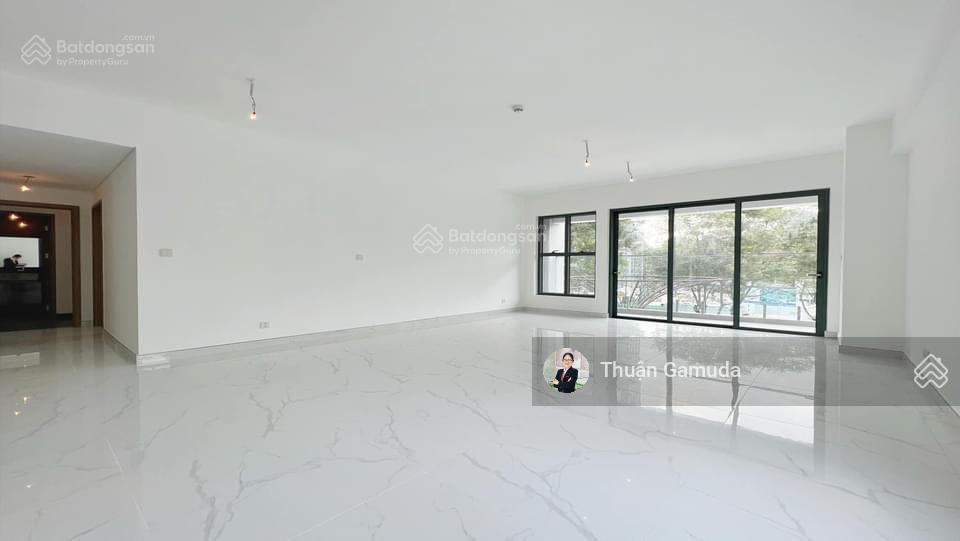 Bán căn góc skylinked villa (xe hơi lên tận nhà) 198m2, 3pn+1 kho 15tỷ  dãy p1 diamond alnata