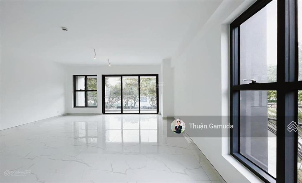 Bán căn góc skylinked villa (xe hơi lên tận nhà) 198m2, 3pn+1 kho 15tỷ  dãy p1 diamond alnata