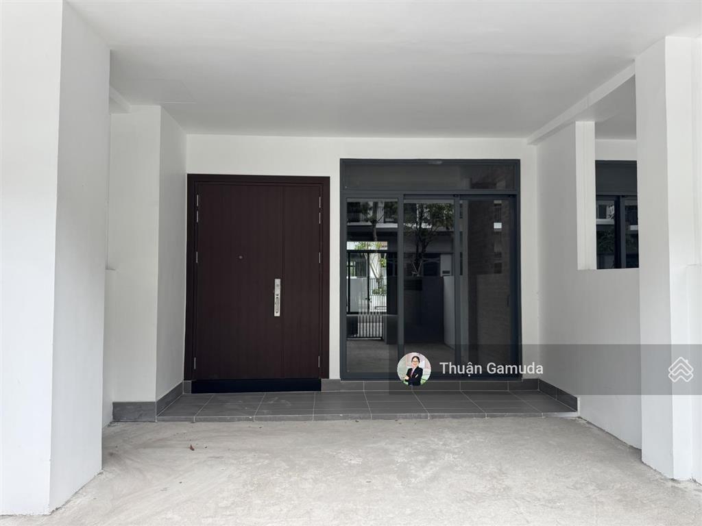 Căn townhouse 3 tầng 5x20m artisan park, mặt tiền 16m vị trí đẹp 8,5 tỷ (giá total), trả chậm 5 năm