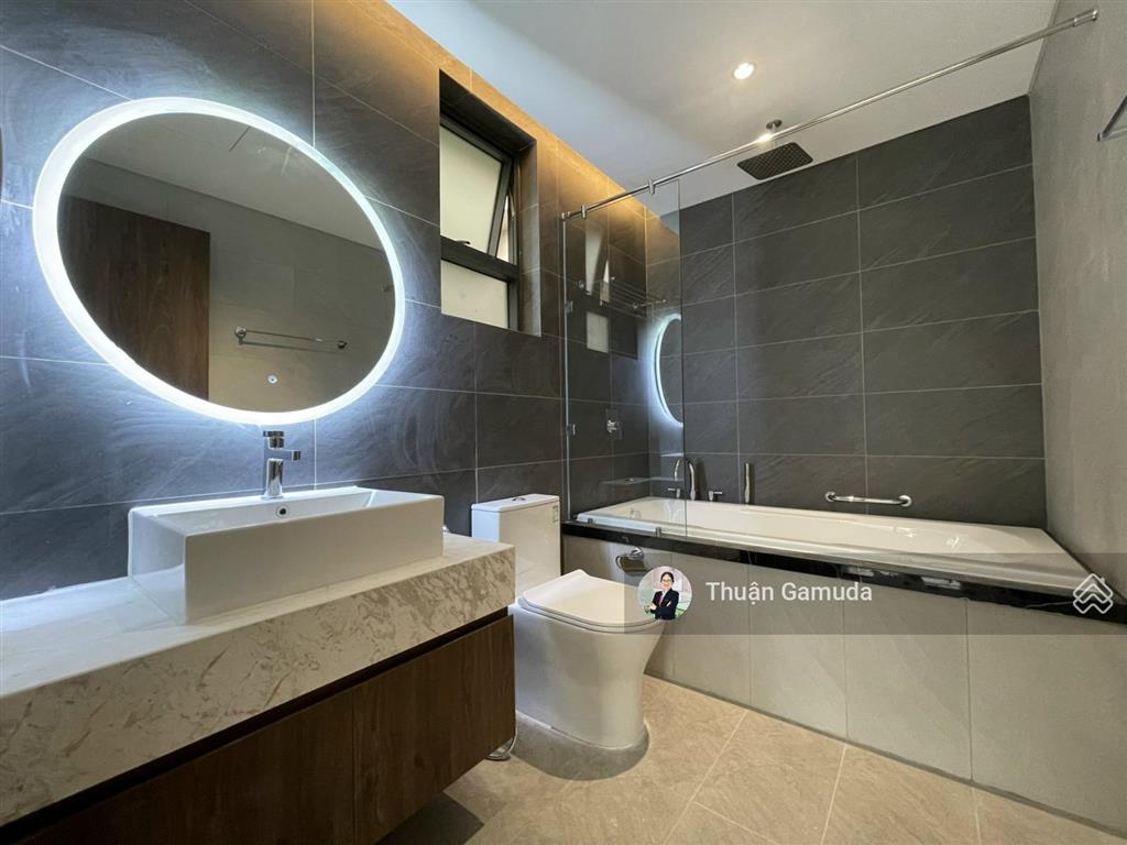 View hồ, vị trí đẹp căn 96m2 2pn 2wc diamond brilliant giá 7.6tỷ nhà mới như cđt bàn giao