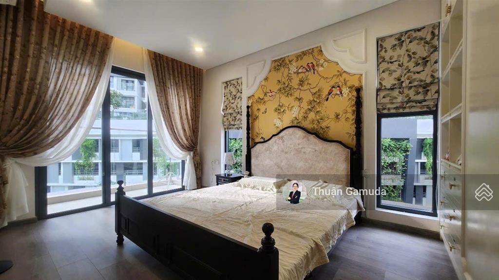 Cho thuê căn 3pn 141m2full nt đẹp (có máy lọc nước ion+máy rửa chén+chỗ đậu xe hơi) celadon city