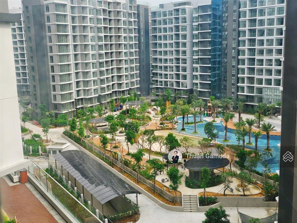 Bán nhanh  căn 2pn 2wc (alnata plus) giá 6,9 tỷ view centery + tặng kèm 1 chỗ đậu xe hơi