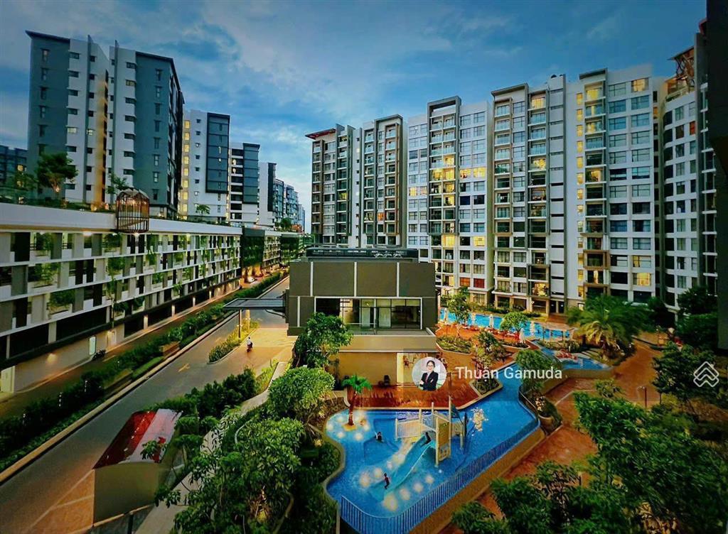 Cho thuê căn hộ trệt, sân vườn, 96m2 full nt 20tr/th phân khu cao cấp celadon city (cạnh aeon mall)