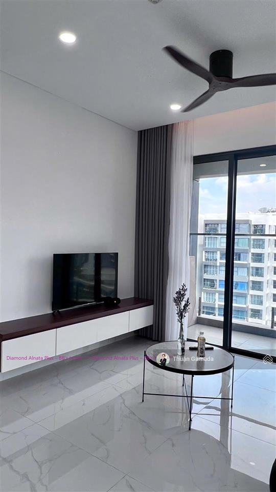Cho thuê căn 2pn full nội thất, nhà mới giá 19tr/th  diamond celadon city