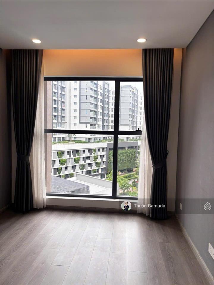 Cho thuê ntcb 2pn 2wc giá 16tr/th có ô xe  alnata plus celadon city (cạnh aeon mall)