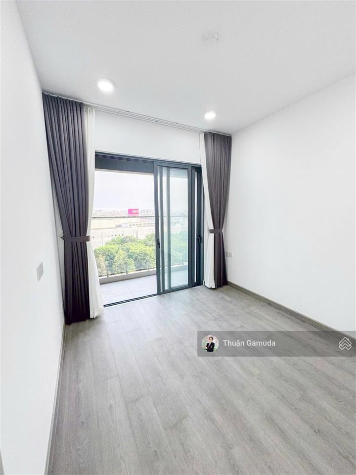 Cho thuê ntcb 2pn 2wc giá 16tr/th có ô xe  alnata plus celadon city (cạnh aeon mall)